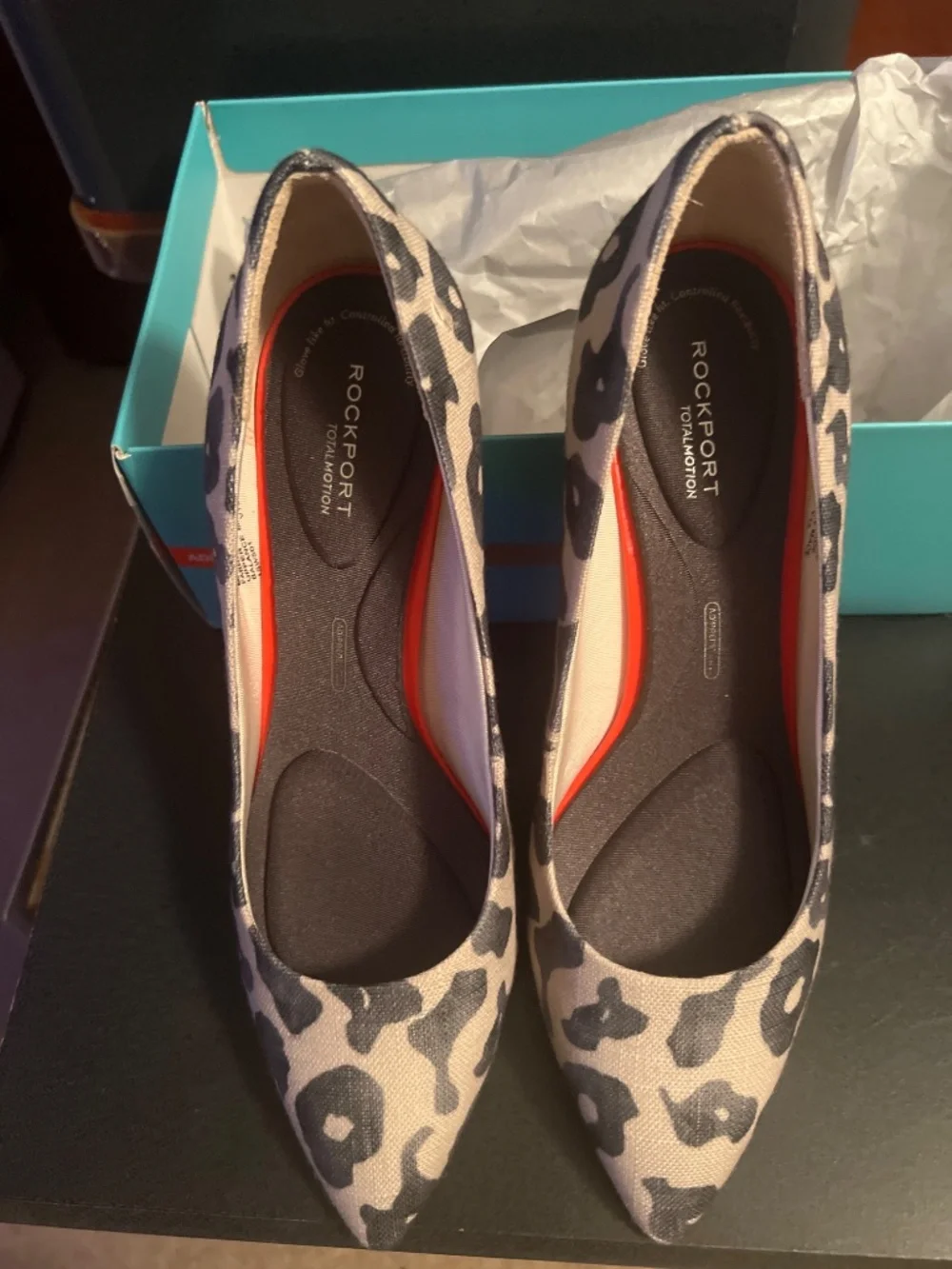 New Rockport Total Motion Leopard Print heels 8.5 wide